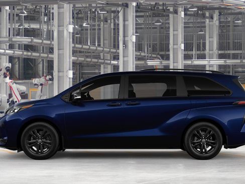 New 2026 Toyota Sienna XSE AWD/4WD image 4
