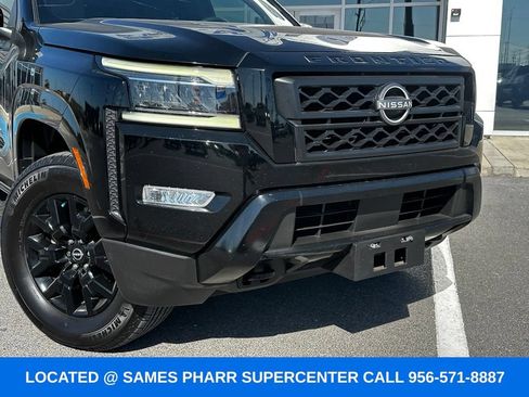 Used 2023 Nissan Frontier SV w/ Midnight Edition Package AWD/4WD image 3