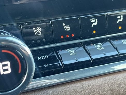 Used 2023 GMC Canyon AT4 w/ AT4 Premium Package image 28