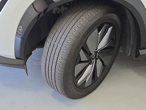 Certified 2023 Nissan Ariya FWD image 33