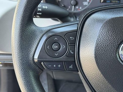 Used 2025 Toyota Corolla LE FWD image 10