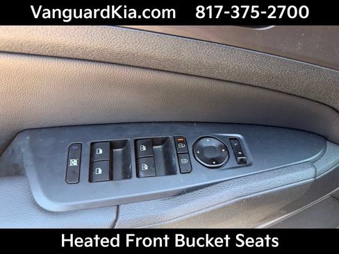 Certified 2026 Kia Sportage EX w/ EX Panorama Roof Package FWD image 19