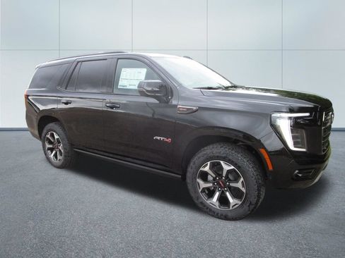 New 2026 GMC Yukon AT4 Ultimate w/ LPO, Floor Liner Package AWD/4WD image 8