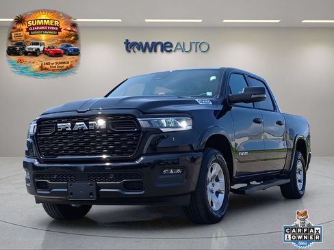 Used 2025 RAM 1500 Big Horn AWD/4WD image 1