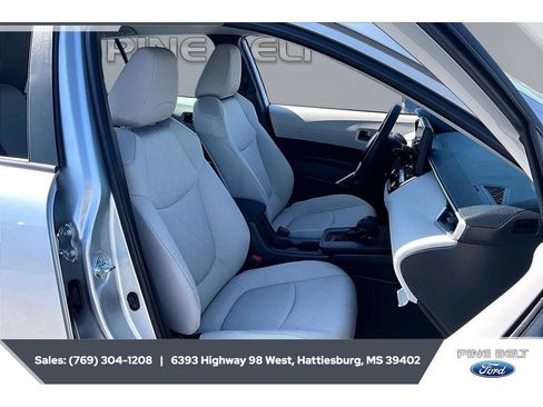 Used 2026 Toyota Corolla Cross L FWD image 7