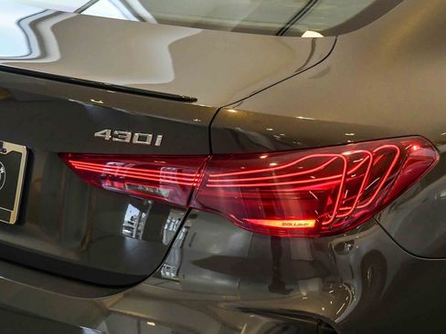 Used 2026 BMW 430i Coupe w/ M Sport Package RWD image 8