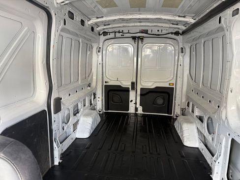 Used 2023 Ford Transit 250 Medium Roof RWD image 26