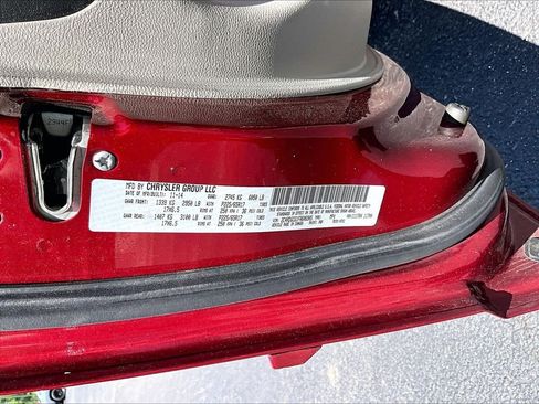 Used 2015 Dodge Grand Caravan SXT FWD image 9