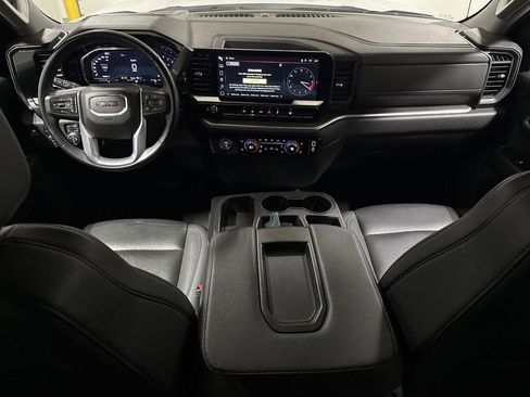 Used 2024 GMC Sierra 1500 SLT AWD/4WD image 10