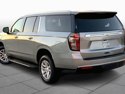 Used 2024 Chevrolet Suburban LT image 10
