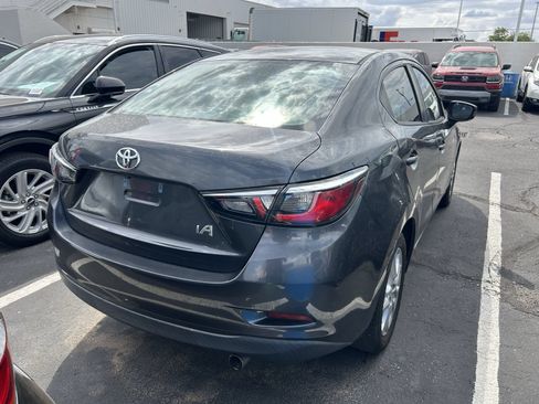 Used 2018 Toyota Yaris iA FWD image 6