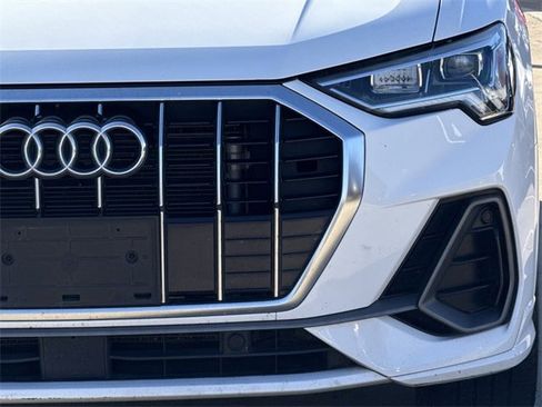 Used 2023 Audi Q3 2.0T Premium image 9