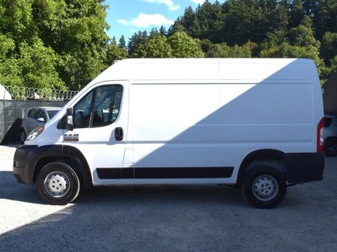 Used 2019 RAM ProMaster 2500 FWD image 9
