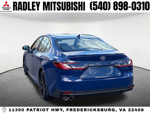 Used 2025 Toyota Camry SE FWD image 17