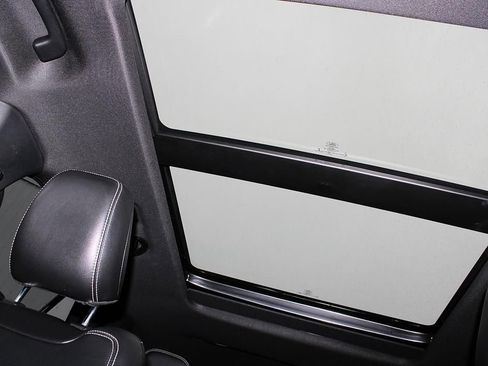 Used 2020 Ford Explorer ST w/ ST Street Pack image 24