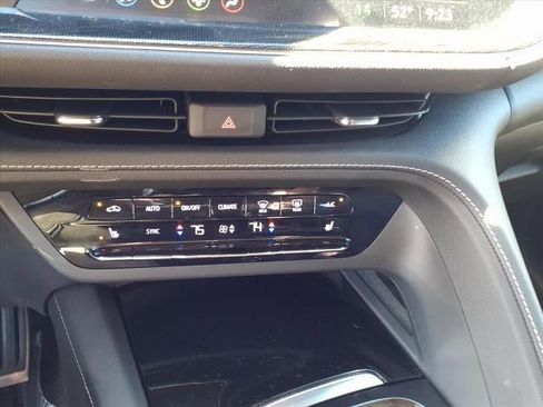 Used 2023 Buick Envision Essence w/ Sport Touring Package image 13