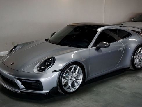 Used 2023 Porsche 911 Carrera T image 63