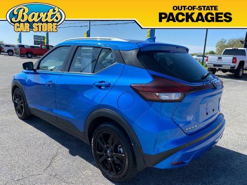 Used 2023 Nissan Kicks SV FWD image 4