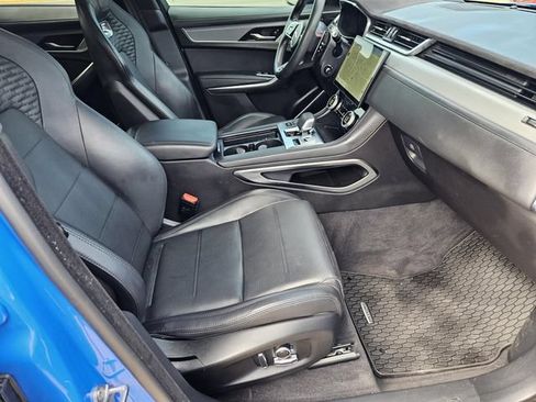 Used 2025 Jaguar F-PACE SVR AWD/4WD image 11