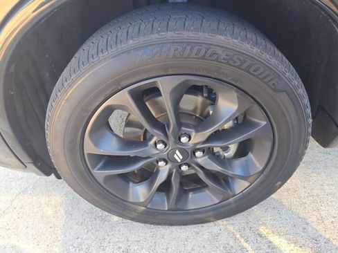 Used 2025 Dodge Durango GT AWD/4WD image 5