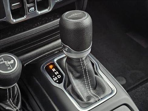 Used 2020 Jeep Gladiator Overland image 29