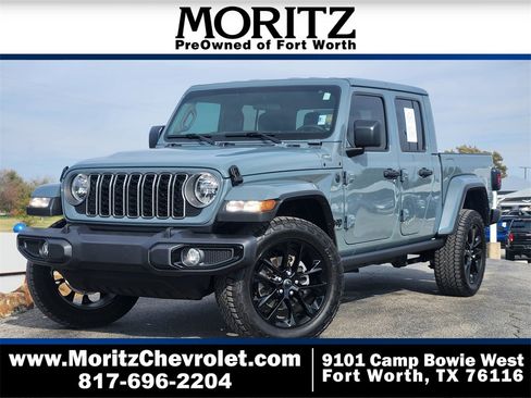 Used 2025 Jeep Gladiator Sport image 1