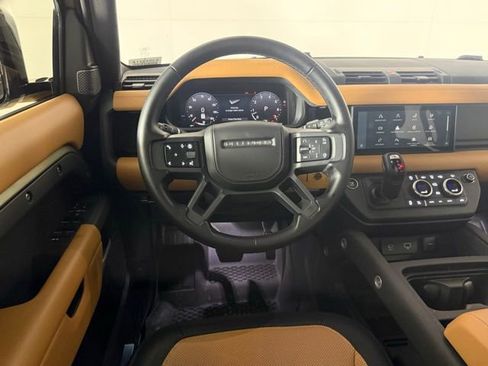 Used 2024 Land Rover Defender 110 X-Dynamic SE AWD/4WD image 26