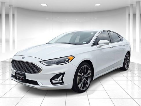 Used 2019 Ford Fusion Titanium AWD/4WD image 7