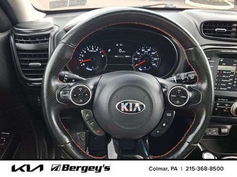 Used 2017 Kia Soul ! w/ Tech Package FWD image 21
