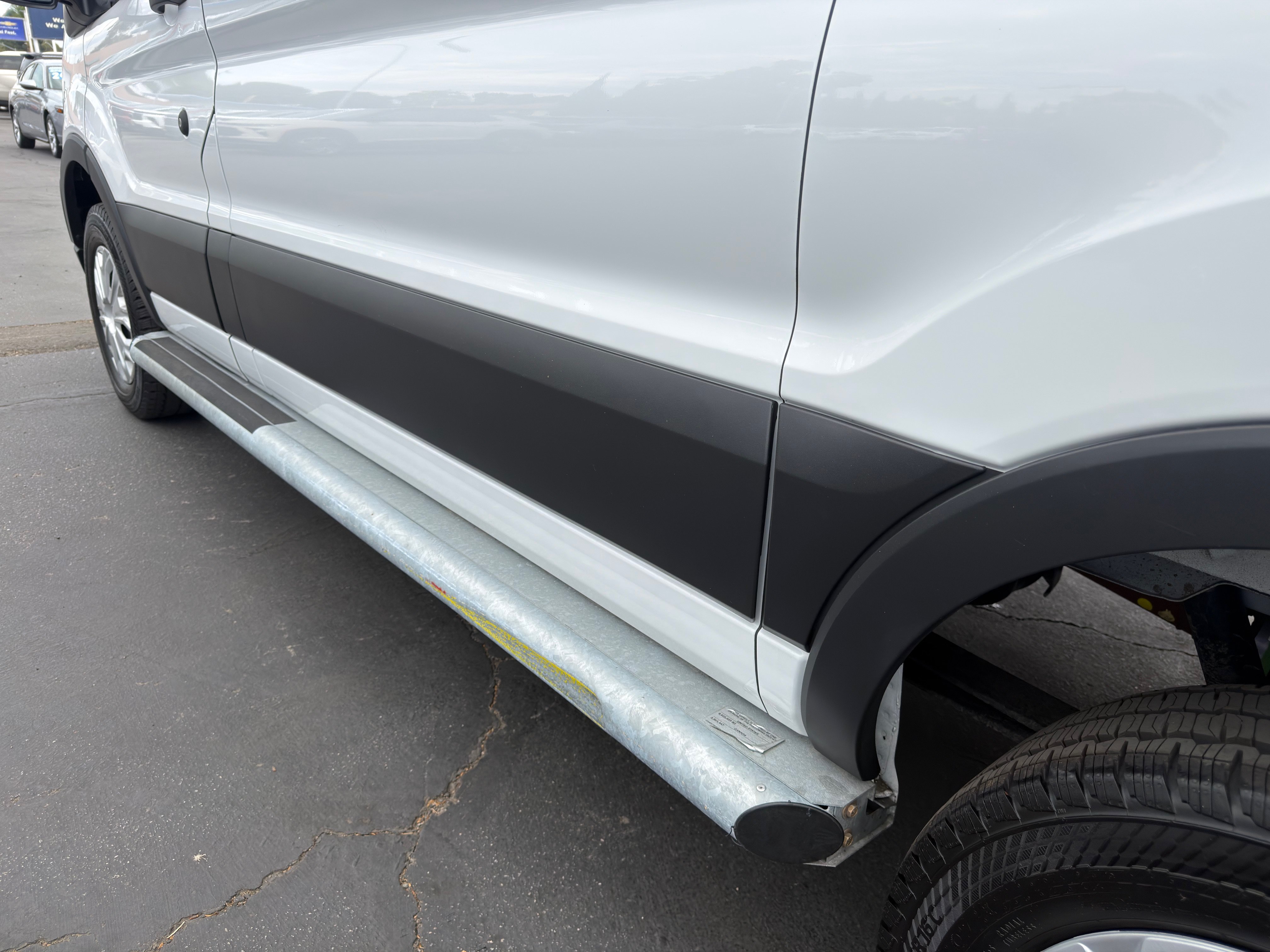 Used 2025 Ford Transit 250 Low Roof w/ Exterior Upgrade Package RWD image 32