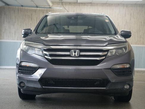 Used 2016 Honda Pilot Touring image 3