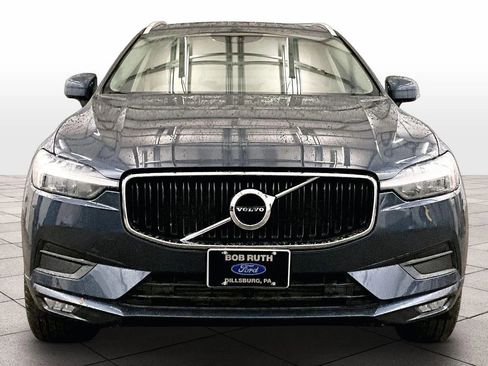 Used 2021 Volvo XC60 T5 Momentum w/ Premium Package image 3