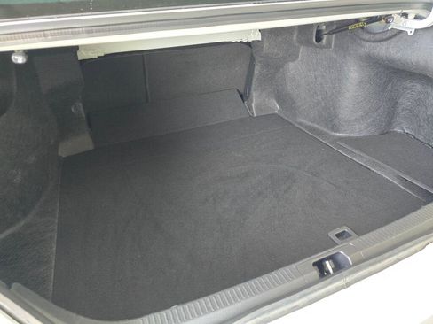 Used 2025 Toyota Camry SE image 62