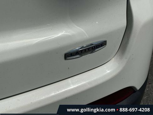 Used 2019 Jeep Compass Latitude w/ Cold Weather Group AWD/4WD image 9