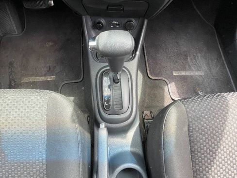 Used 2011 Hyundai Accent GS image 22