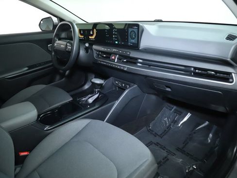 Used 2025 Kia K4 FWD image 36