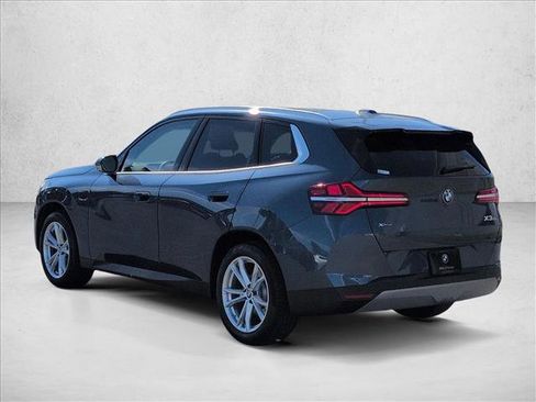 Used 2025 BMW X3 xDrive30i w/ Premium Package image 8