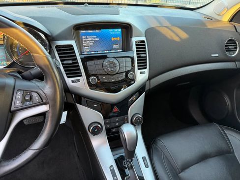 Used 2016 Chevrolet Cruze LT w/ Enhanced Safety Package FWD image 33