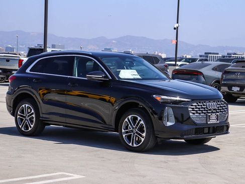 New 2026 Audi Q5 Premium AWD/4WD image 3
