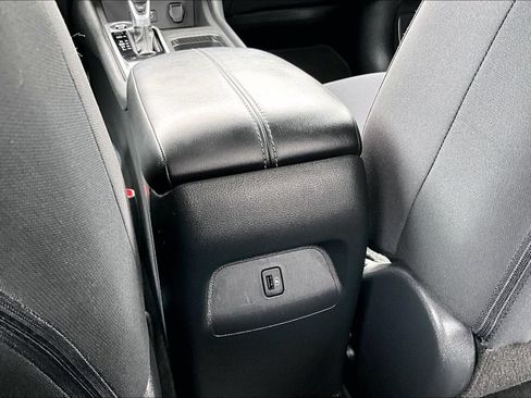 Used 2023 Nissan Sentra SV w/ All-Weather Package FWD image 10