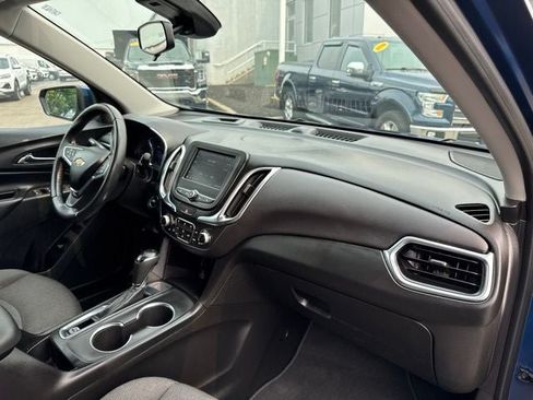 Used 2021 Chevrolet Equinox LT FWD image 28