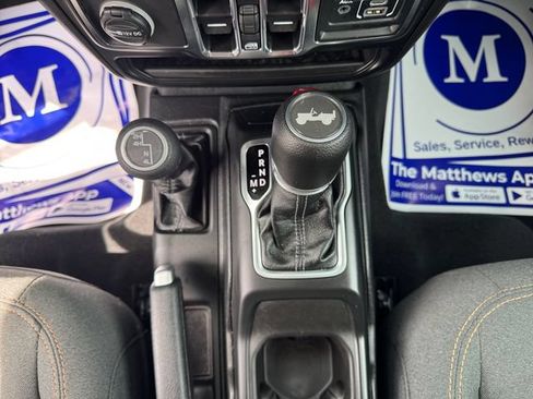 Used 2026 Jeep Wrangler Unlimited Sahara AWD/4WD image 22