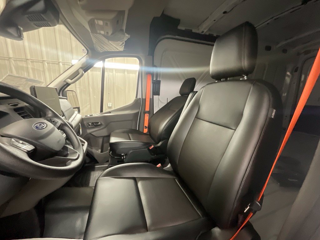 Used 2026 Ford Transit 150 148 Medium Roof w/ Fleet Fuel Economy Package RWD image 9
