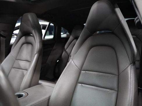 Used 2020 Porsche Panamera RWD image 10