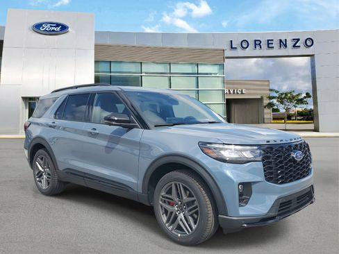 New 2026 Ford Explorer ST image 3