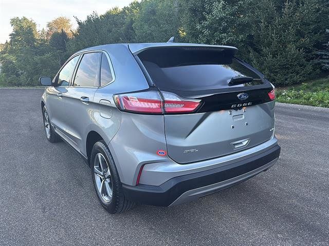 Certified 2024 Ford Edge SEL w/ Convenience Package AWD/4WD image 2