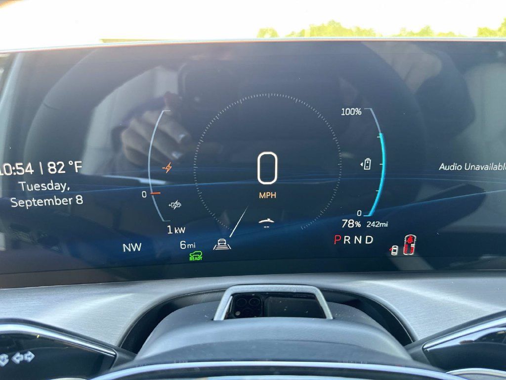 New 2027 Cadillac Vistiq Sport AWD/4WD image 28