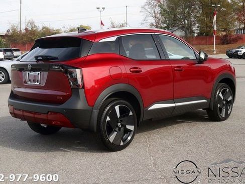 New 2026 Nissan Kicks SR w/ SR Premium Package FWD image 5