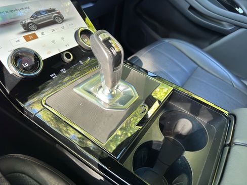 Used 2023 Land Rover Range Rover Evoque R-Dynamic S image 15