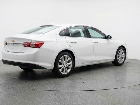 Used 2024 Chevrolet Malibu LT image 9